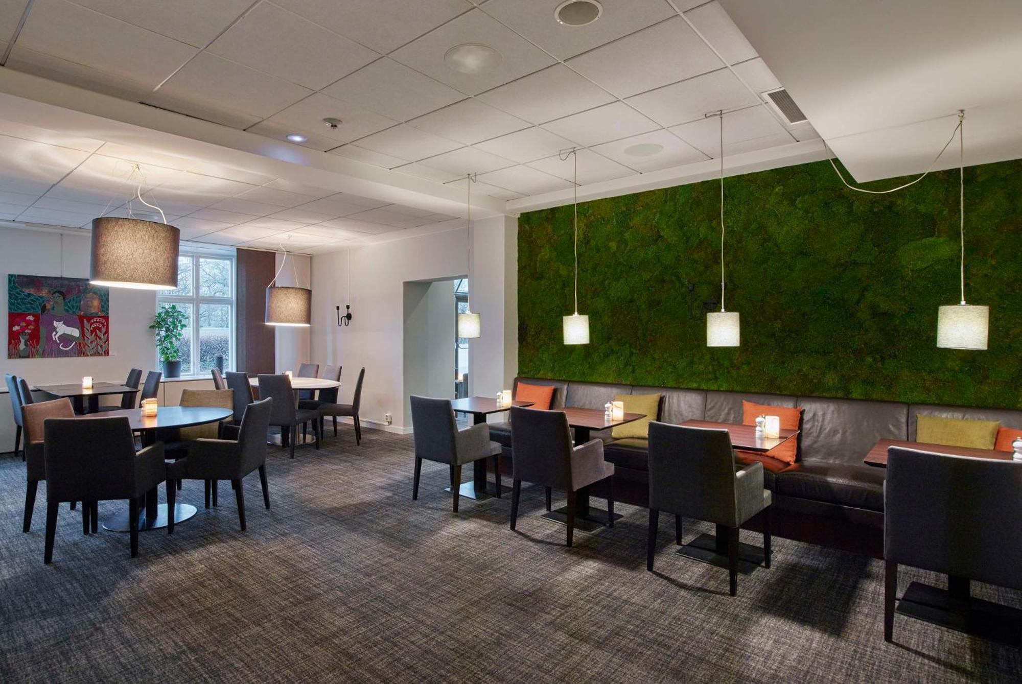 Scandic Hallandia Hotel 4*